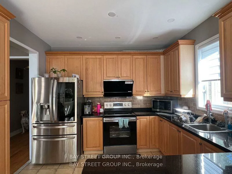 39, Emery Hill, Berczy, Markham