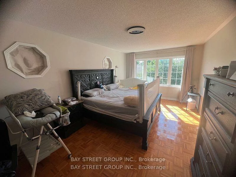 39, Emery Hill, Berczy, Markham