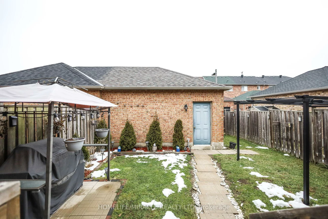73, Andriana, Box Grove, Markham