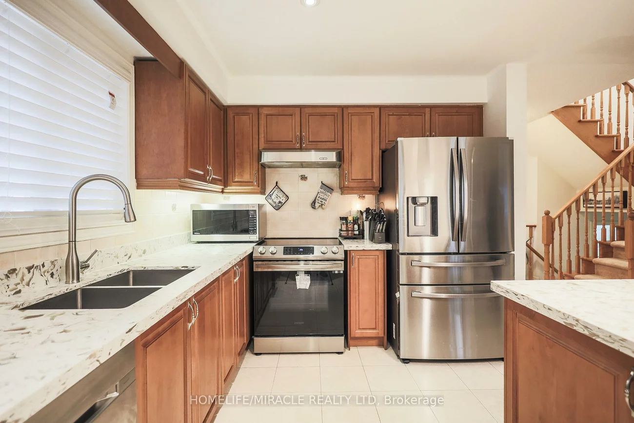 73, Andriana, Box Grove, Markham