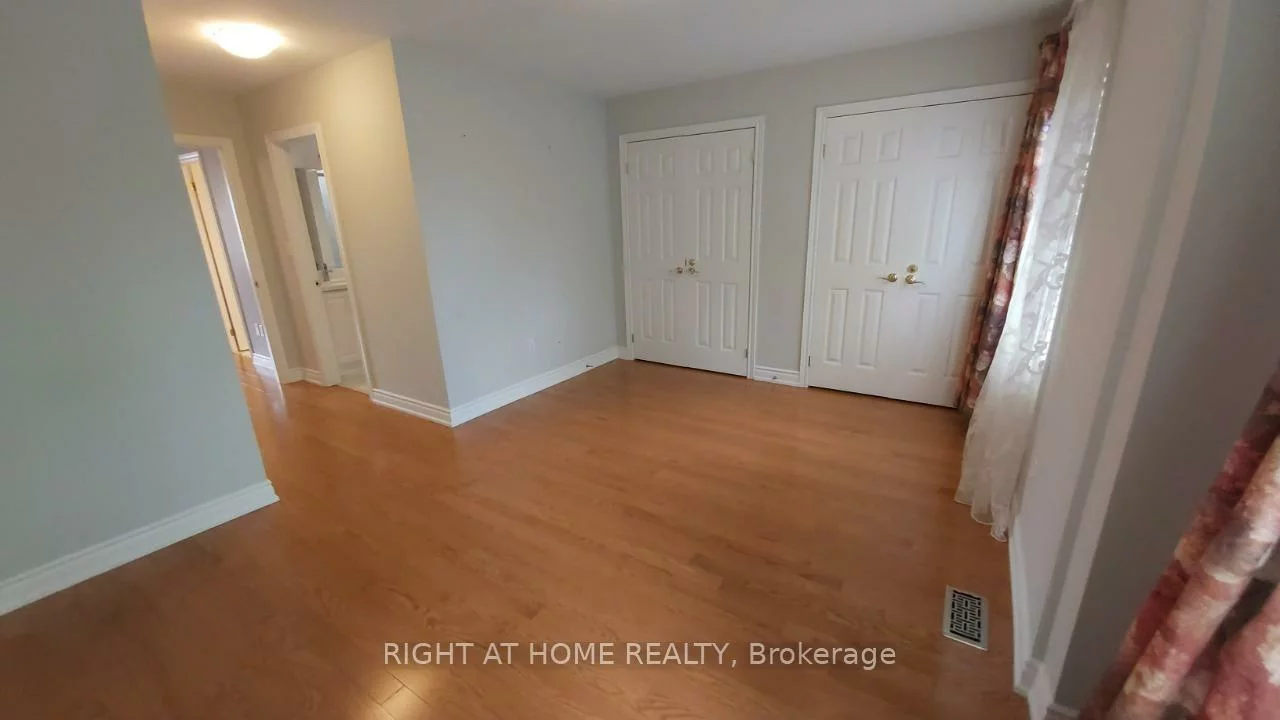 28, Pond, Commerce Valley, Markham