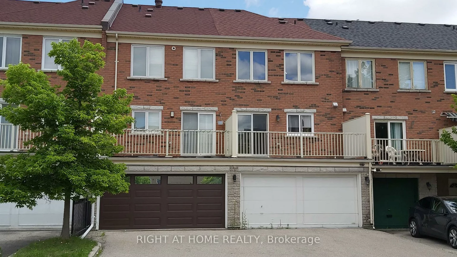 28, Pond, Commerce Valley, Markham