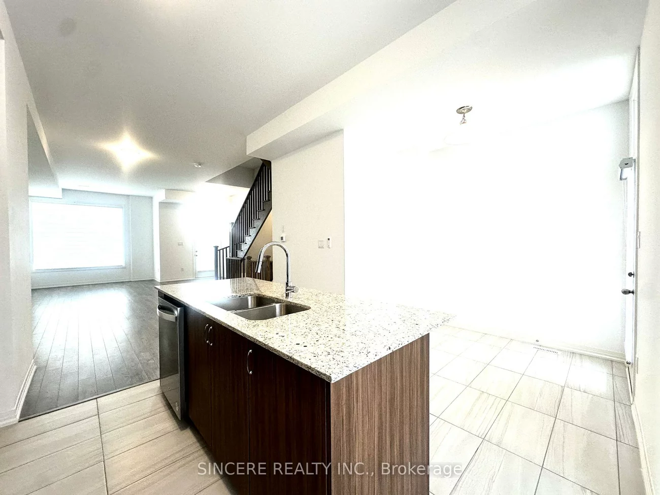 127, Markland, Cachet, Markham