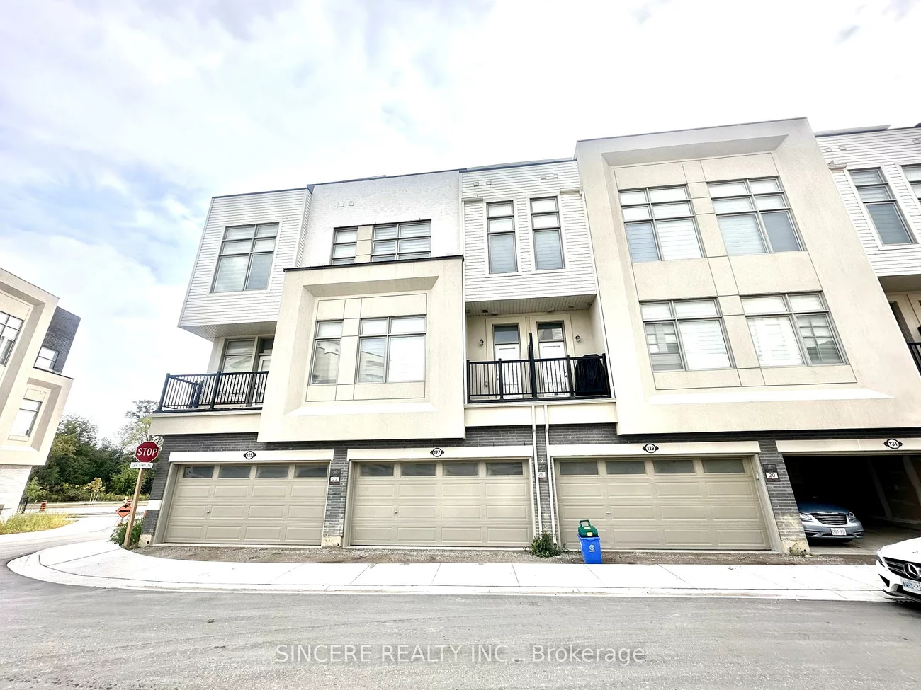 127, Markland, Cachet, Markham