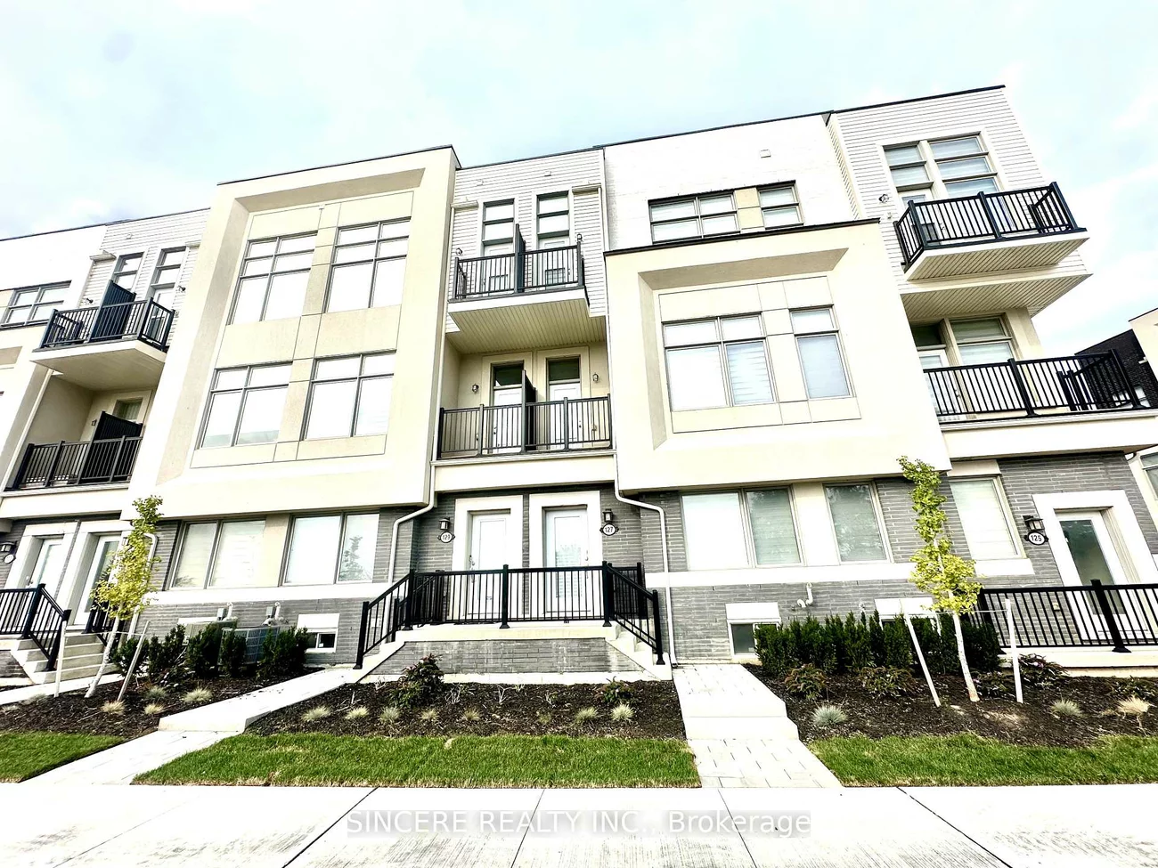 127, Markland, Cachet, Markham