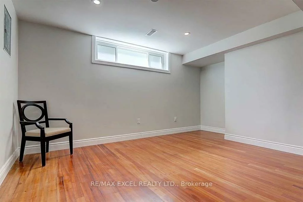 56, Robinson, Bullock, Markham