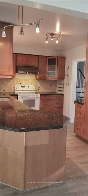 56, Robinson, Bullock, Markham