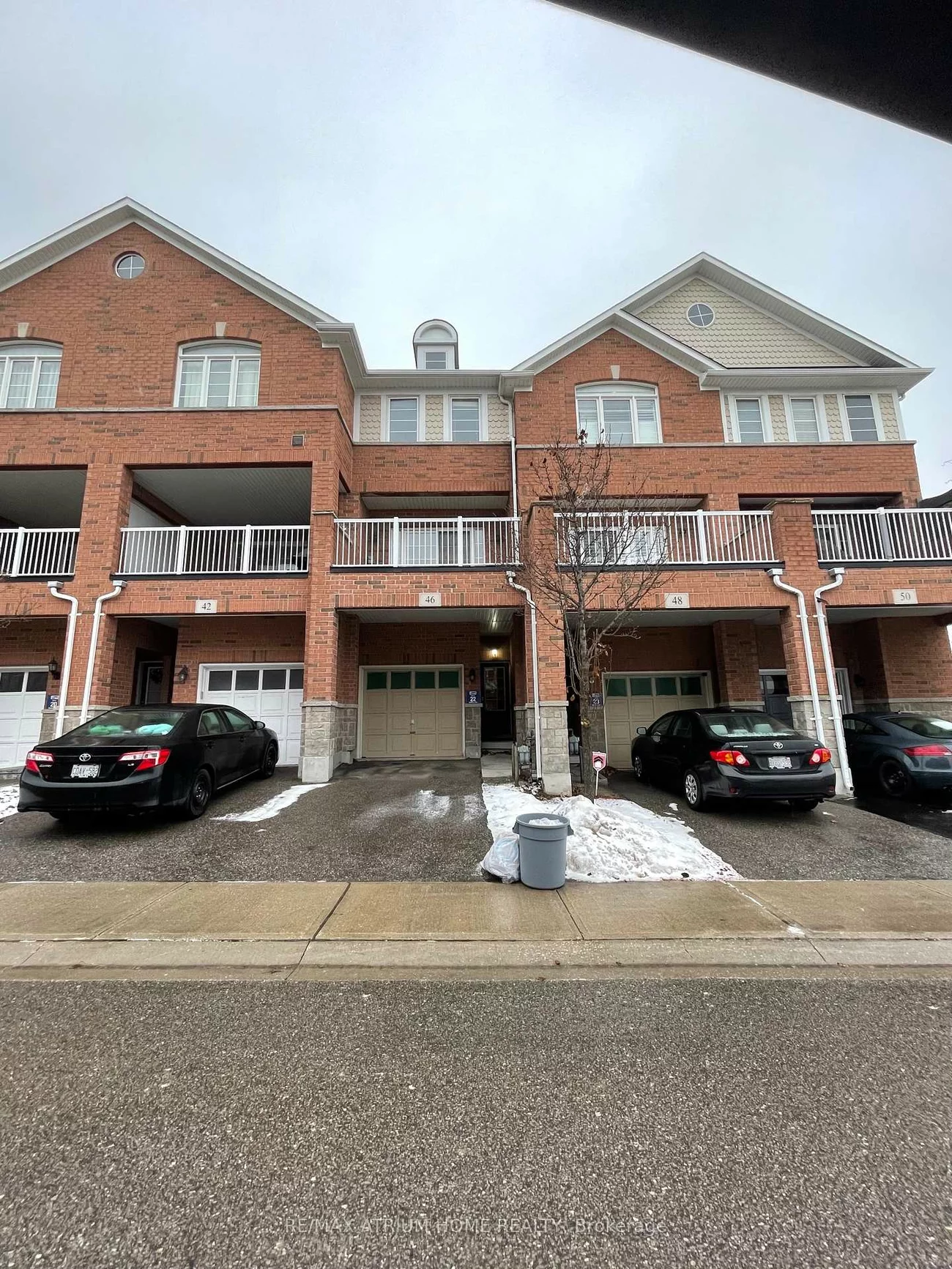 46, Beehive, Wismer, Markham
