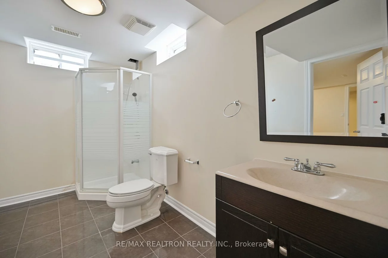 6, Renberg, Cachet, Markham