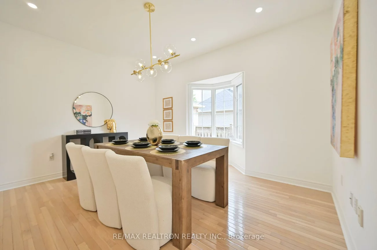 6, Renberg, Cachet, Markham