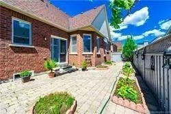 58, Manorwood, Berczy, Markham