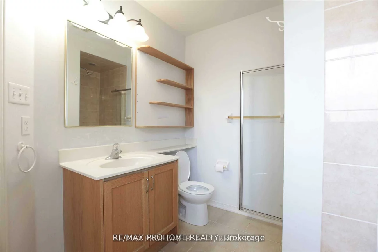 73, Briarcrest, Berczy, Markham