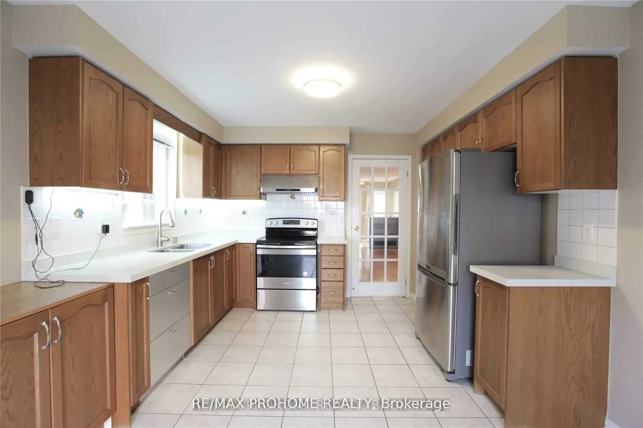73, Briarcrest, Berczy, Markham