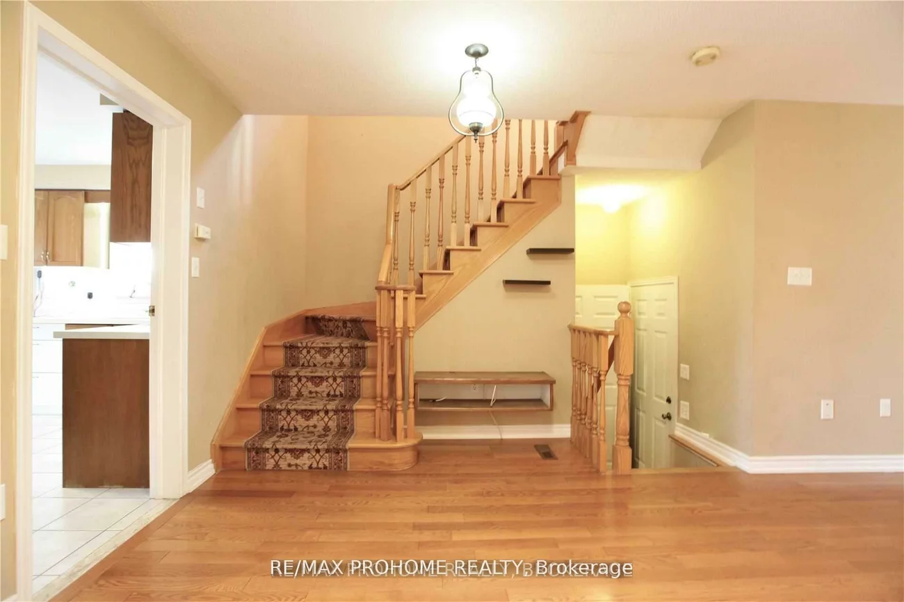 73, Briarcrest, Berczy, Markham
