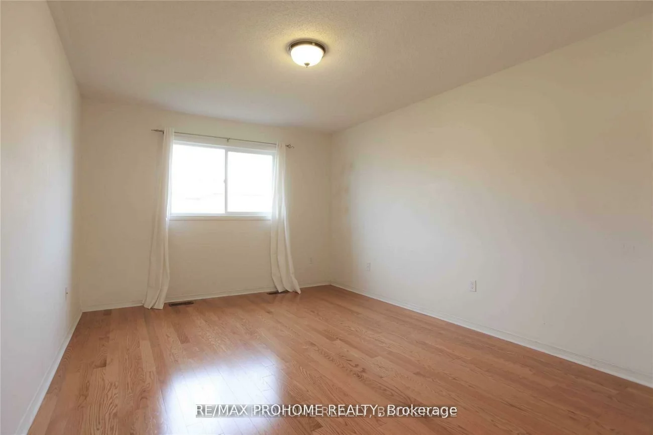 73, Briarcrest, Berczy, Markham