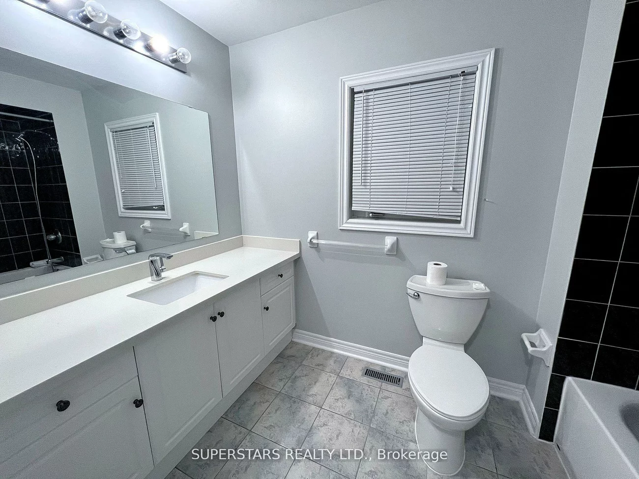 28, Quantum, Middlefield, Markham
