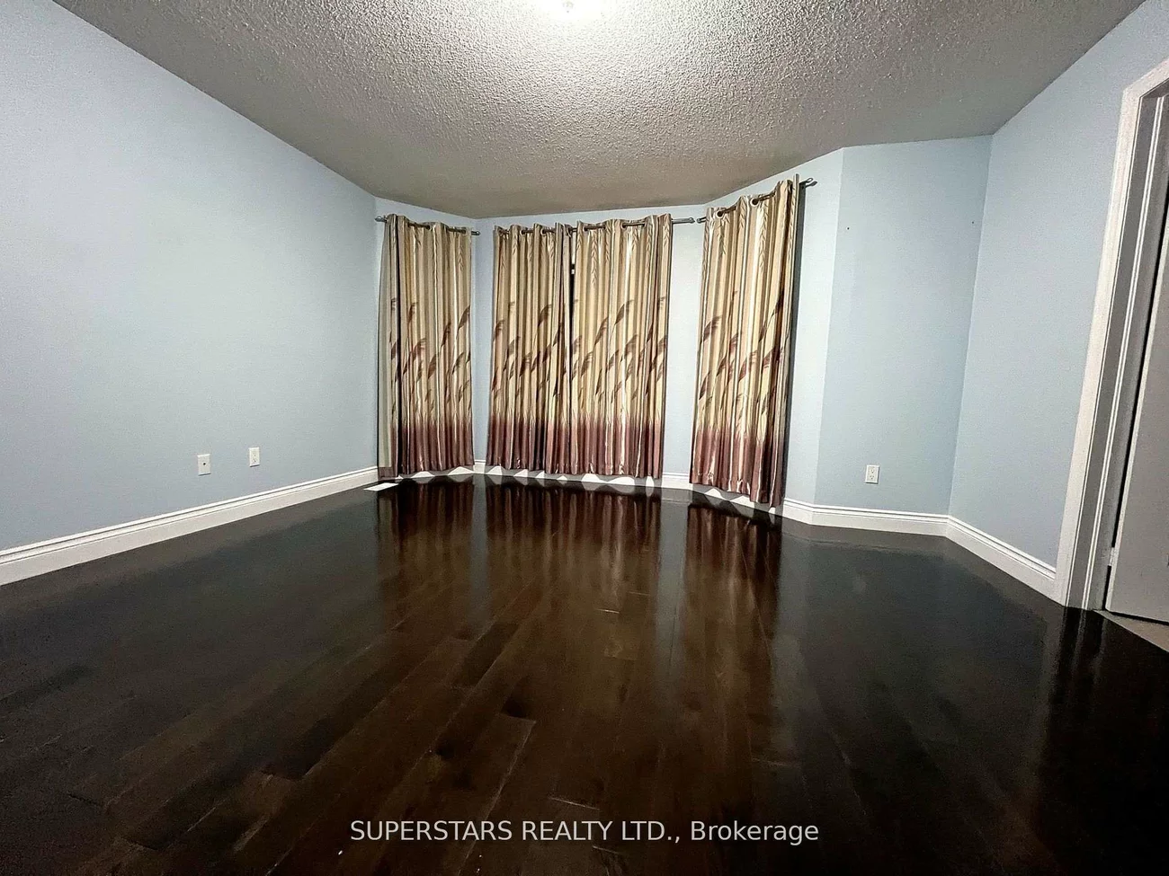 28, Quantum, Middlefield, Markham