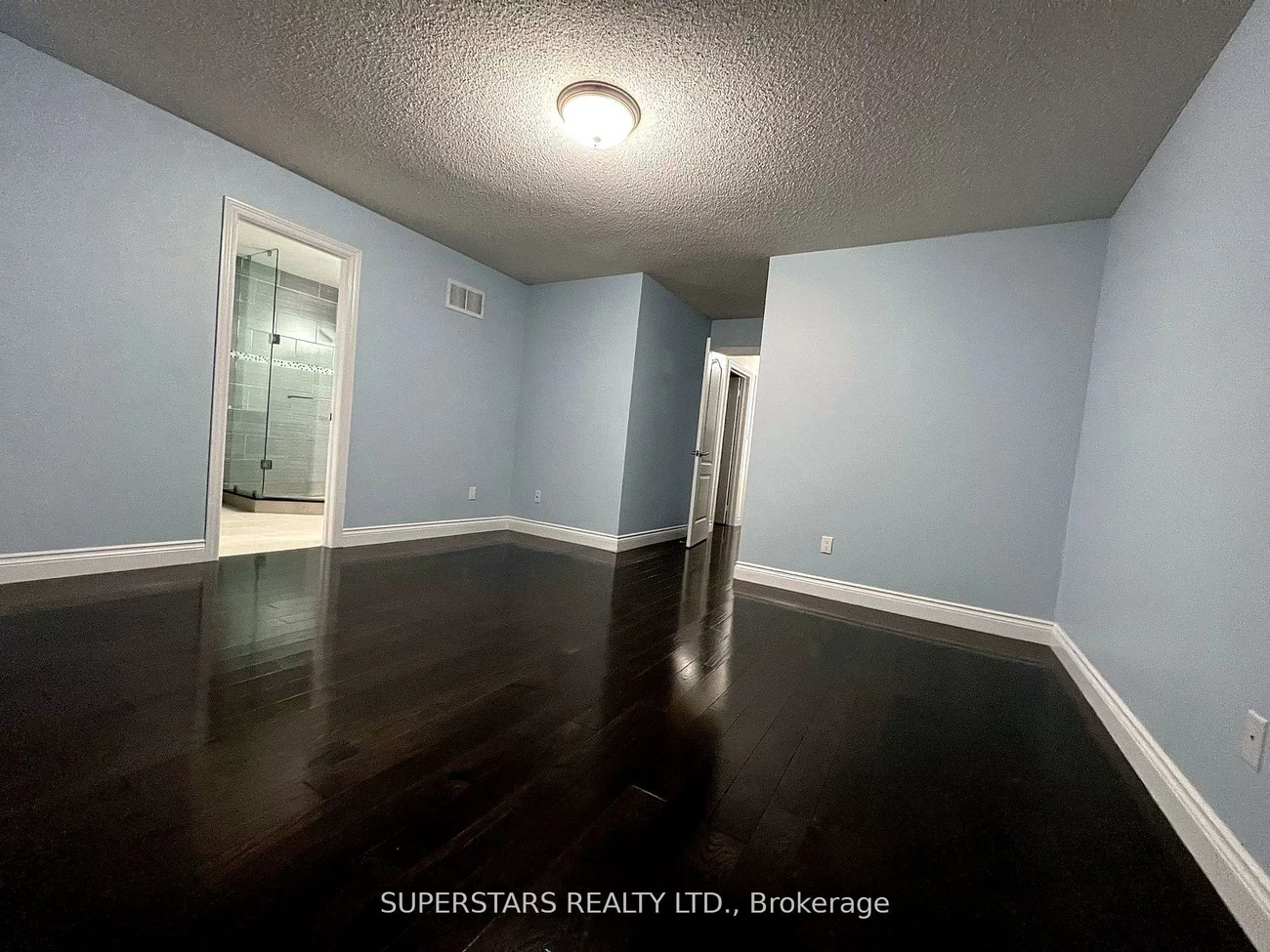 28, Quantum, Middlefield, Markham
