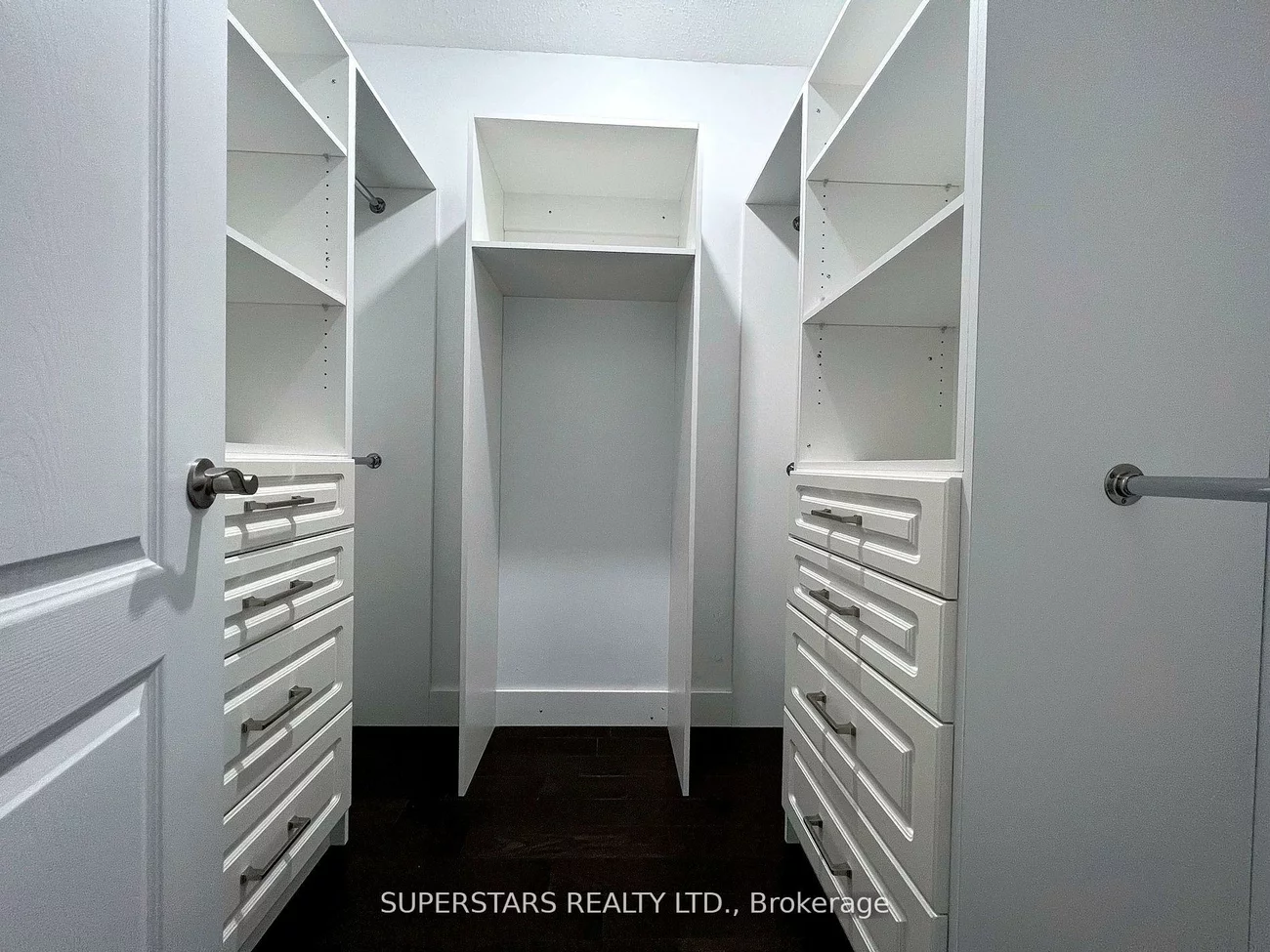 28, Quantum, Middlefield, Markham