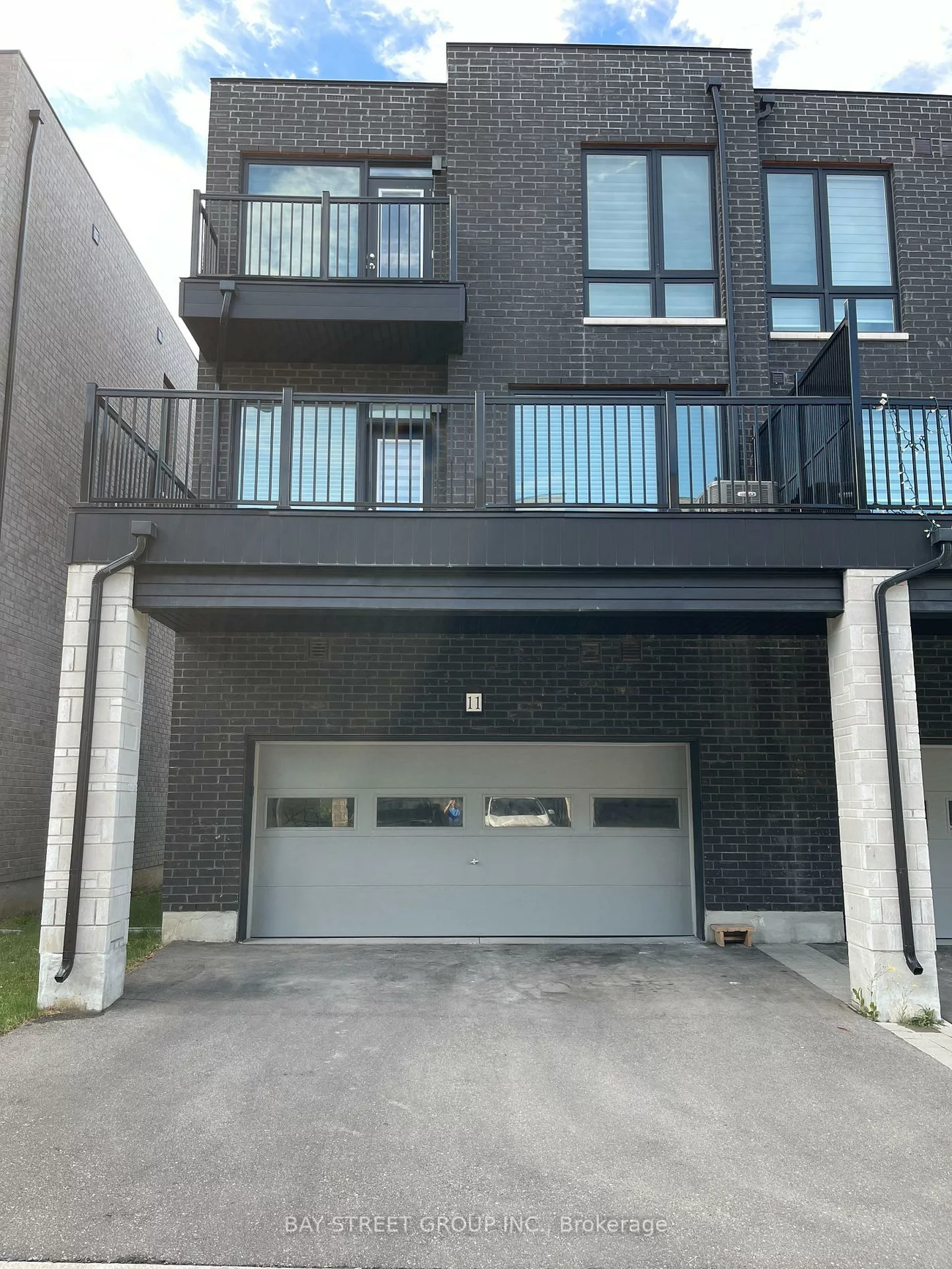 11, Rumney, Victoria Square, Markham