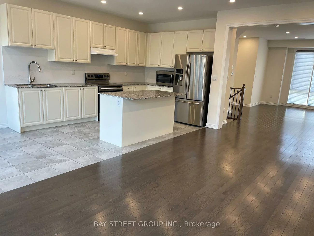 11, Rumney, Victoria Square, Markham