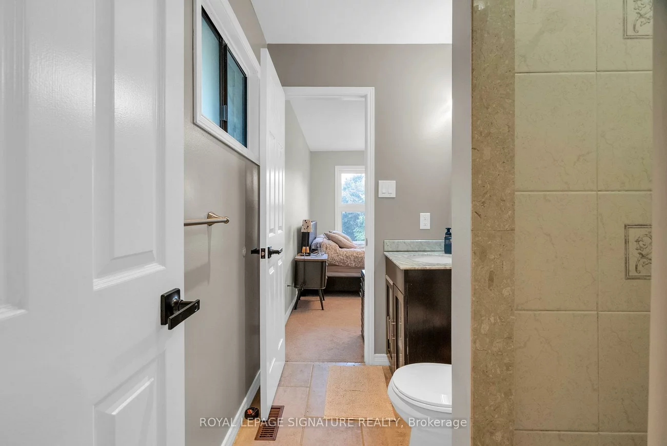 34, Barclay, Bayview Glen, Markham