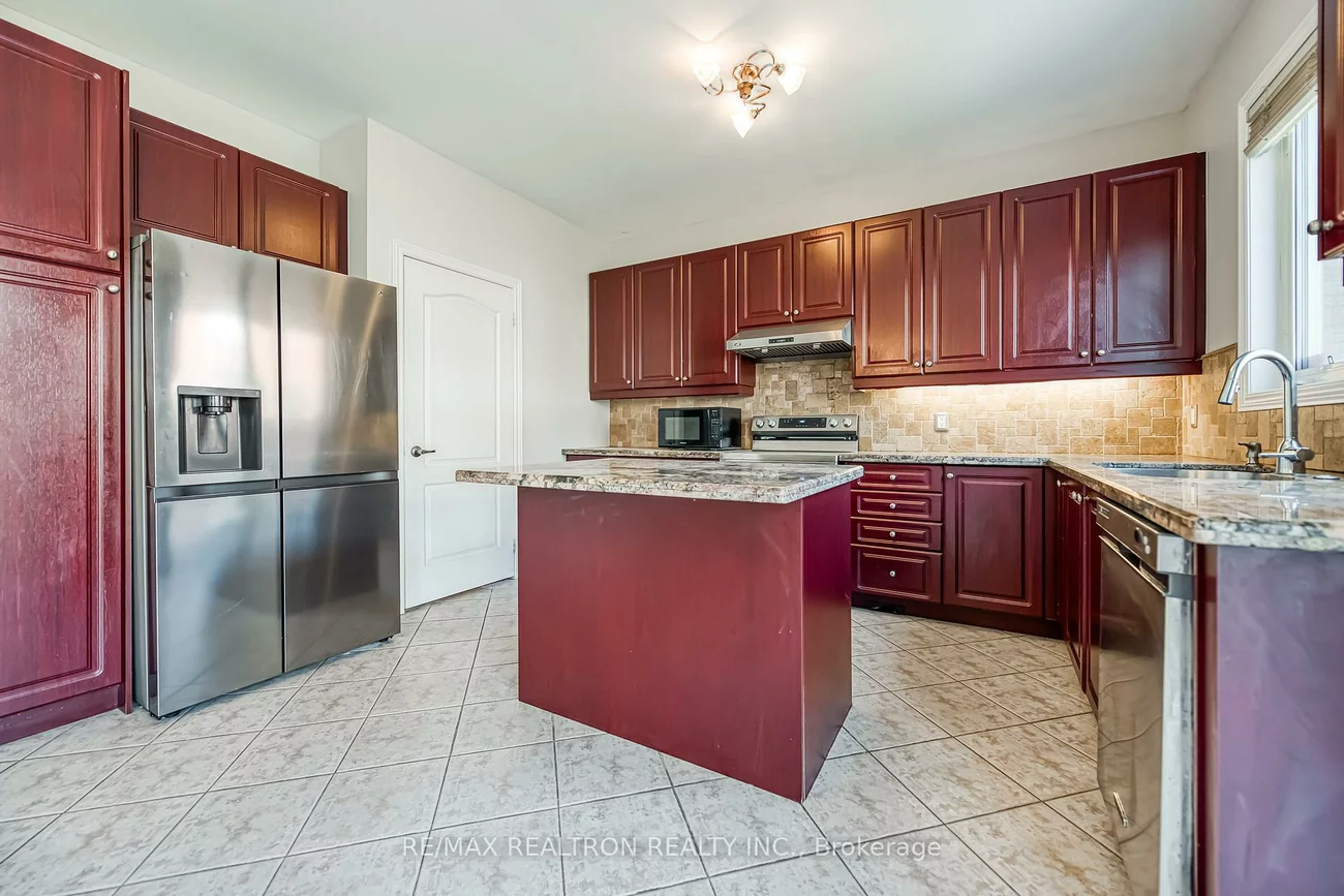 73, Adastra, Victoria Manor-Jennings Gate, Markham
