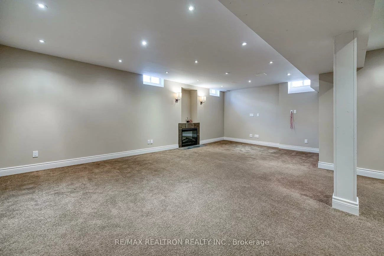 73, Adastra, Victoria Manor-Jennings Gate, Markham