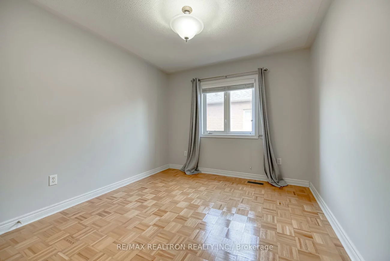 73, Adastra, Victoria Manor-Jennings Gate, Markham