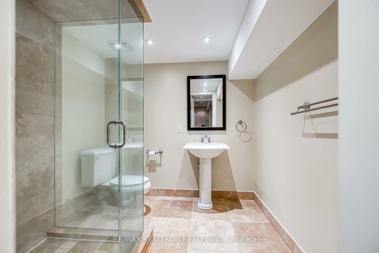 73, Adastra, Victoria Manor-Jennings Gate, Markham