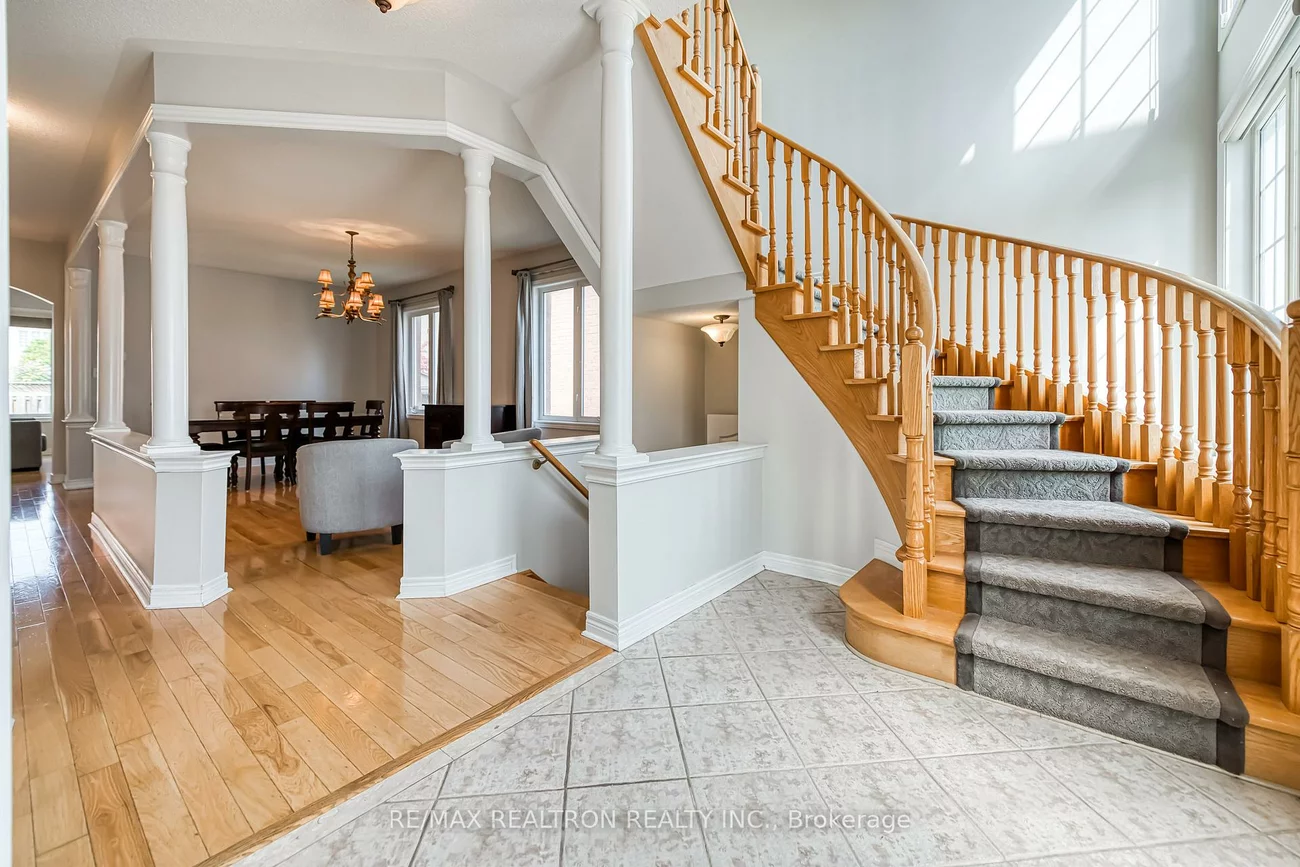 73, Adastra, Victoria Manor-Jennings Gate, Markham