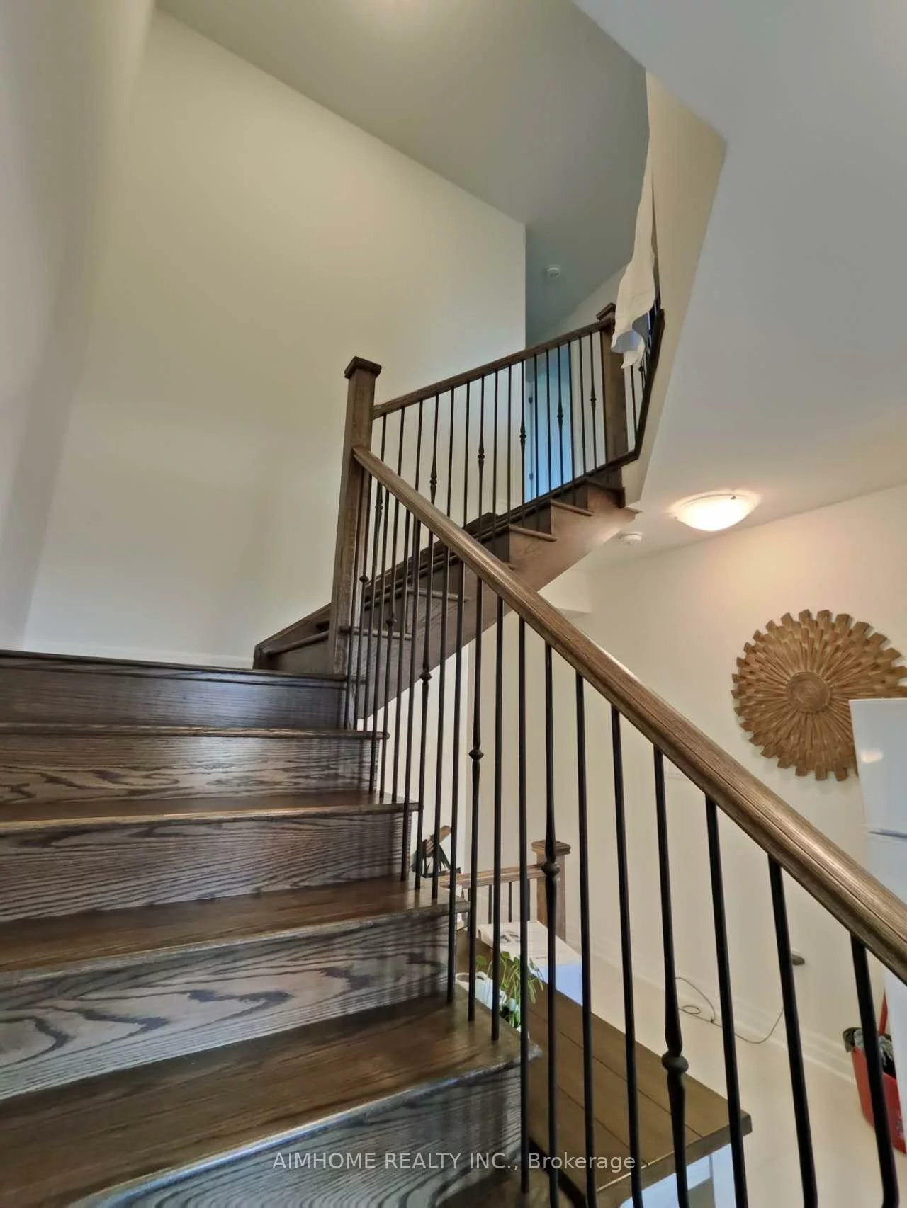 26, Navitas, Victoria Square, Markham