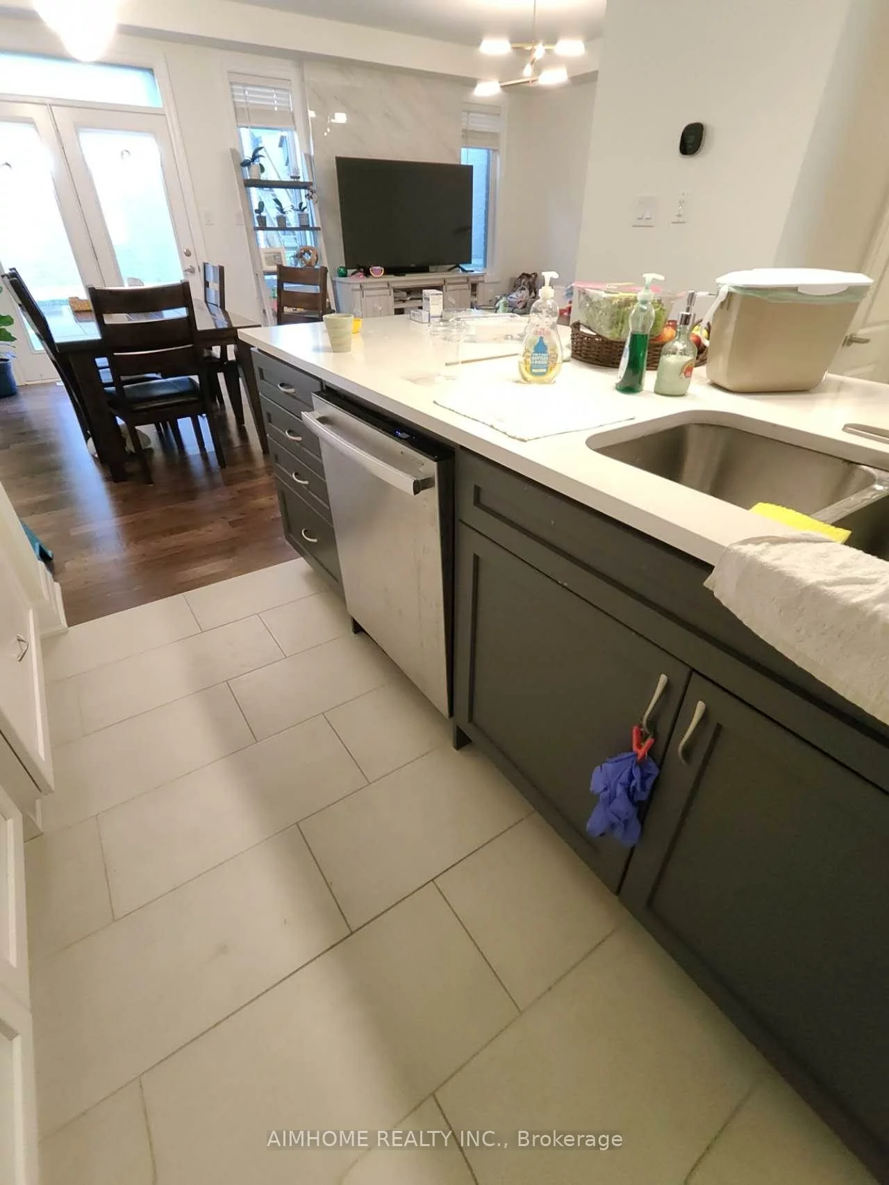 26, Navitas, Victoria Square, Markham