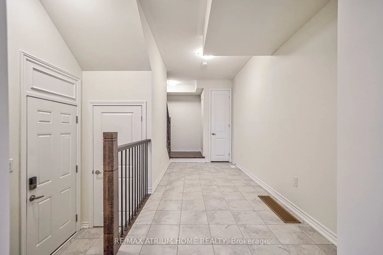 4, Thomas Frisby Jr., Victoria Square, Markham