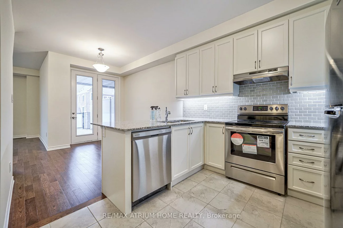 4, Thomas Frisby Jr., Victoria Square, Markham