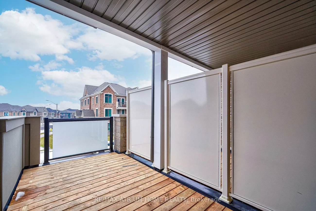 4, Thomas Frisby Jr., Victoria Square, Markham