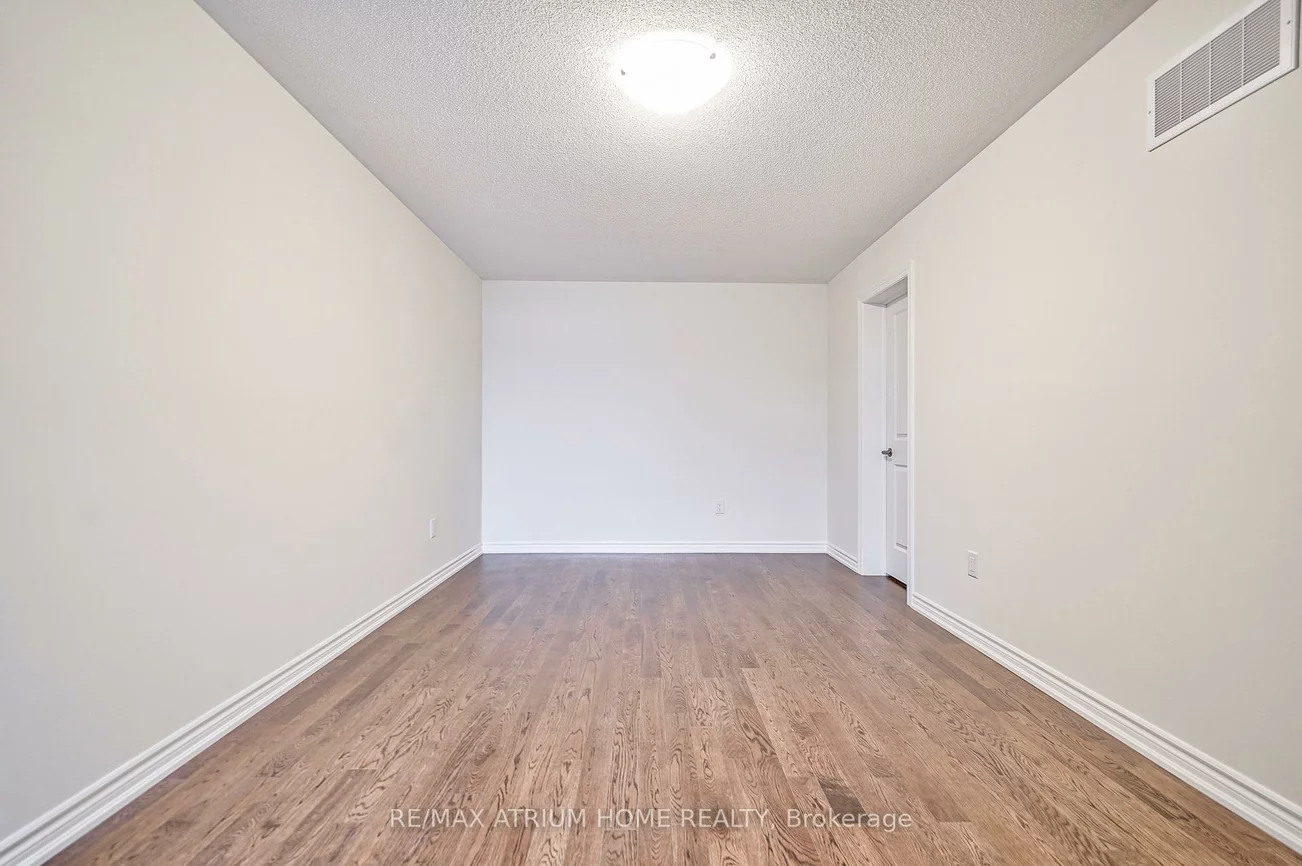 4, Thomas Frisby Jr., Victoria Square, Markham