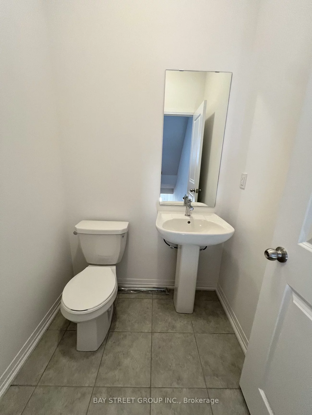 25, Albert Firman, Cachet, Markham