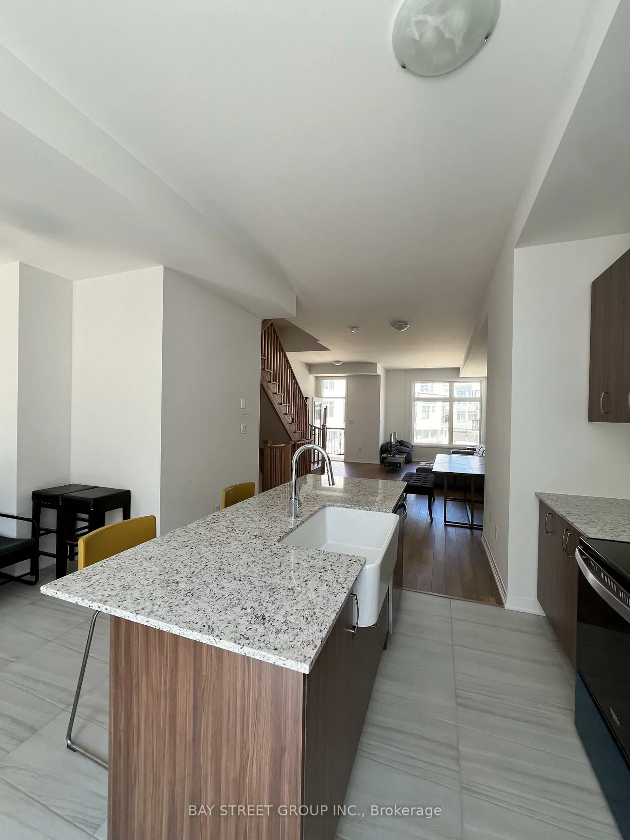 25, Albert Firman, Cachet, Markham