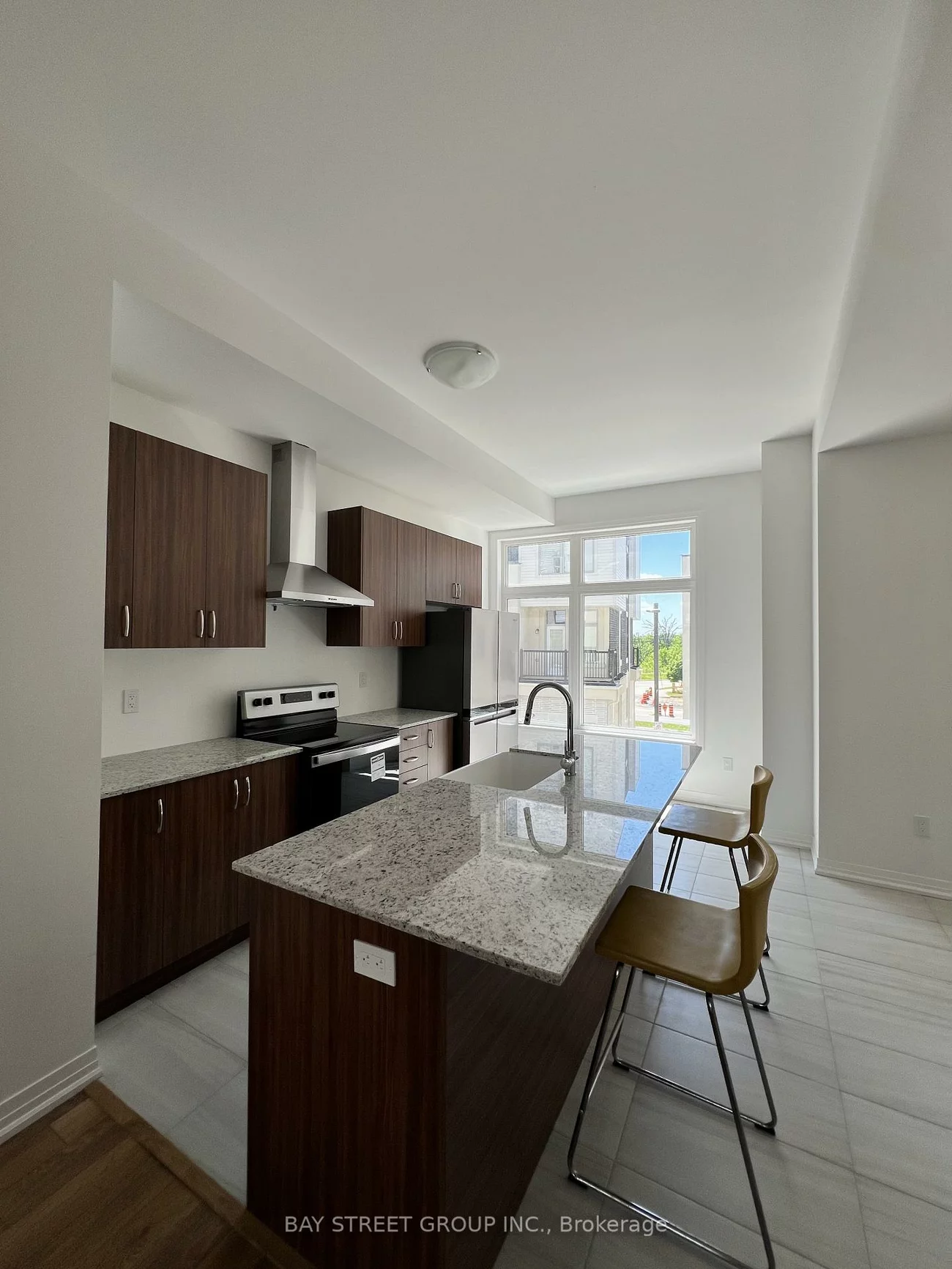 25, Albert Firman, Cachet, Markham