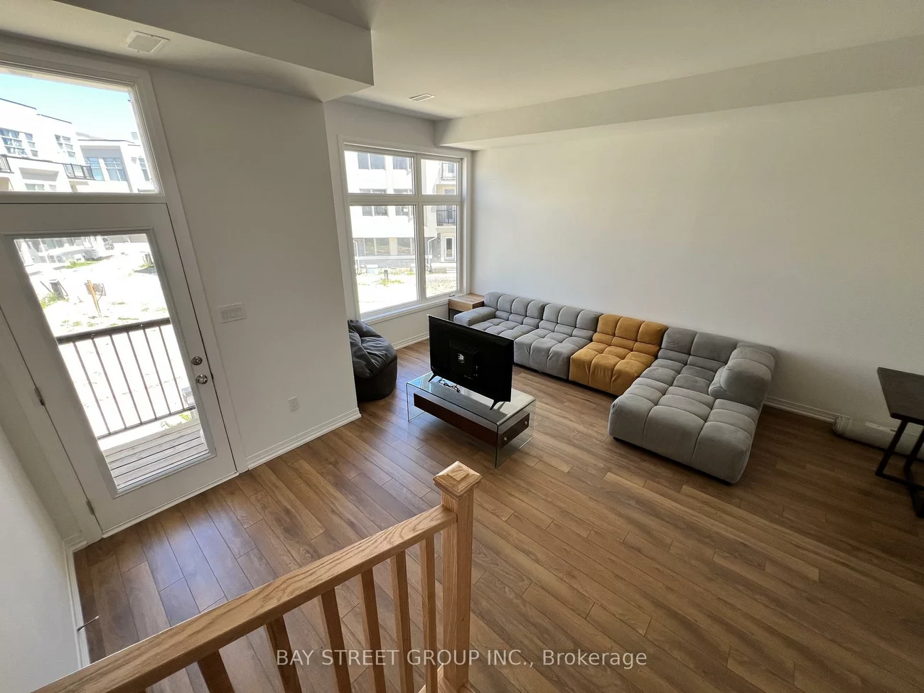 25, Albert Firman, Cachet, Markham