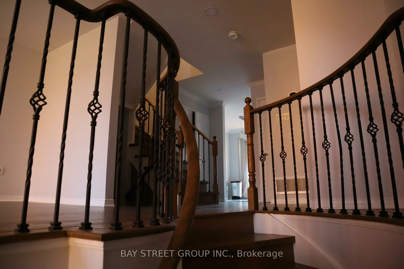 127, Galleria, Commerce Valley, Markham