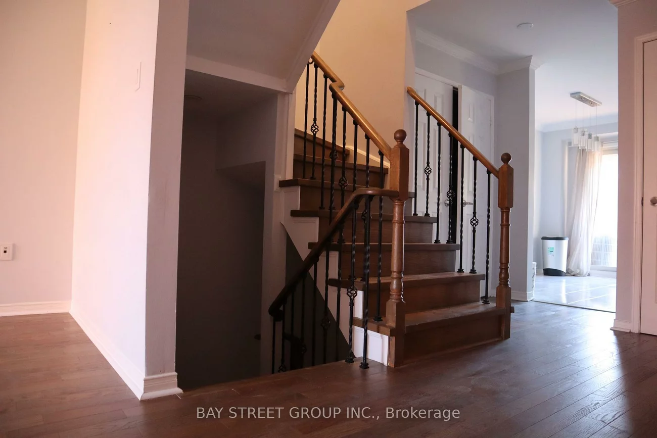 127, Galleria, Commerce Valley, Markham