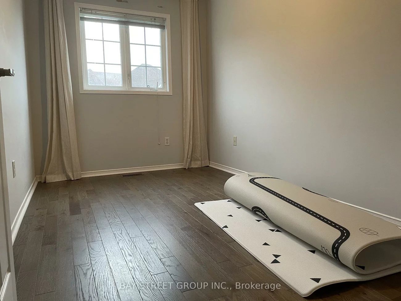 127, Galleria, Commerce Valley, Markham