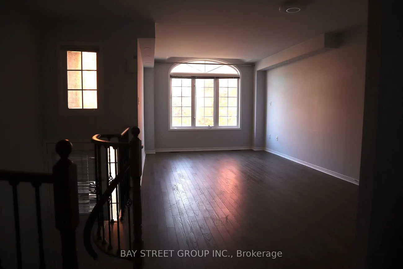 127, Galleria, Commerce Valley, Markham