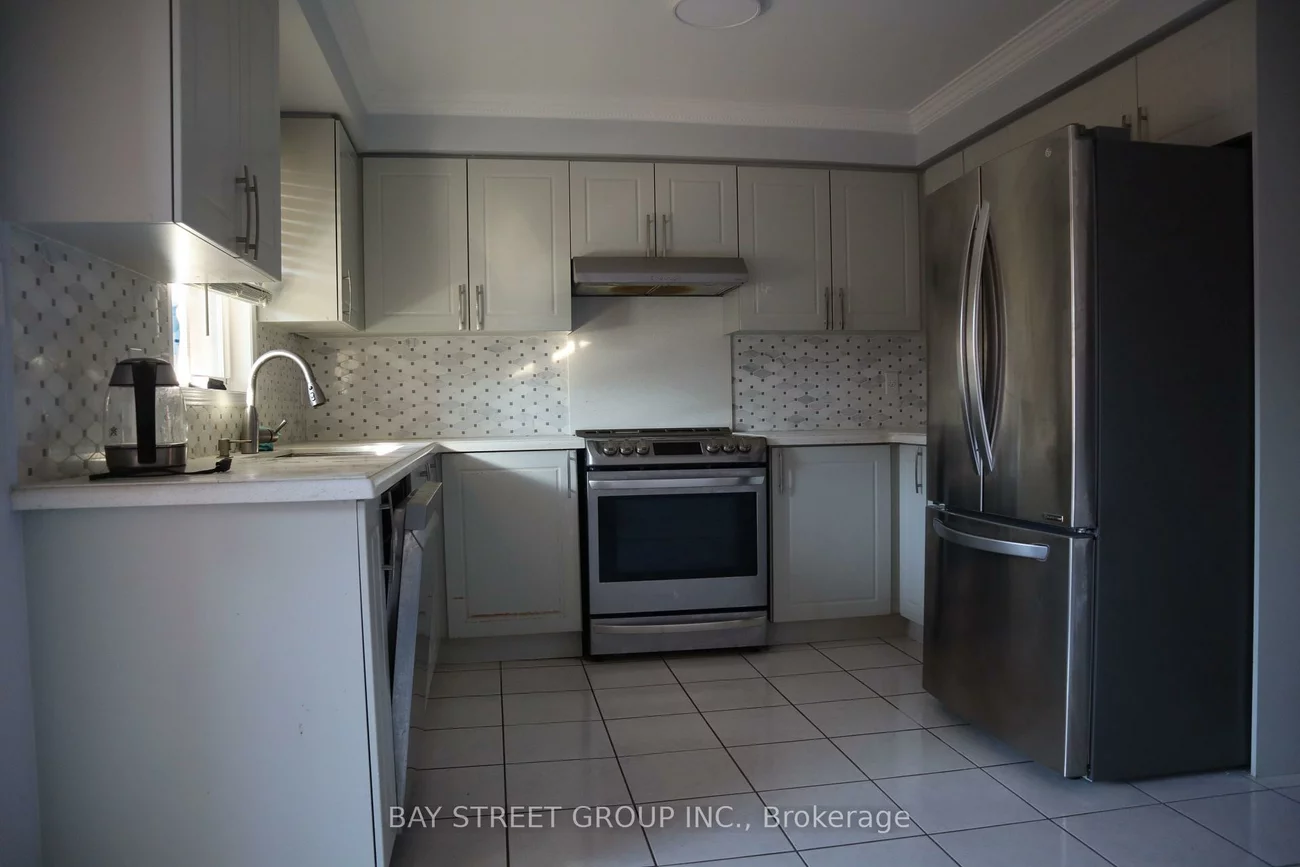 127, Galleria, Commerce Valley, Markham