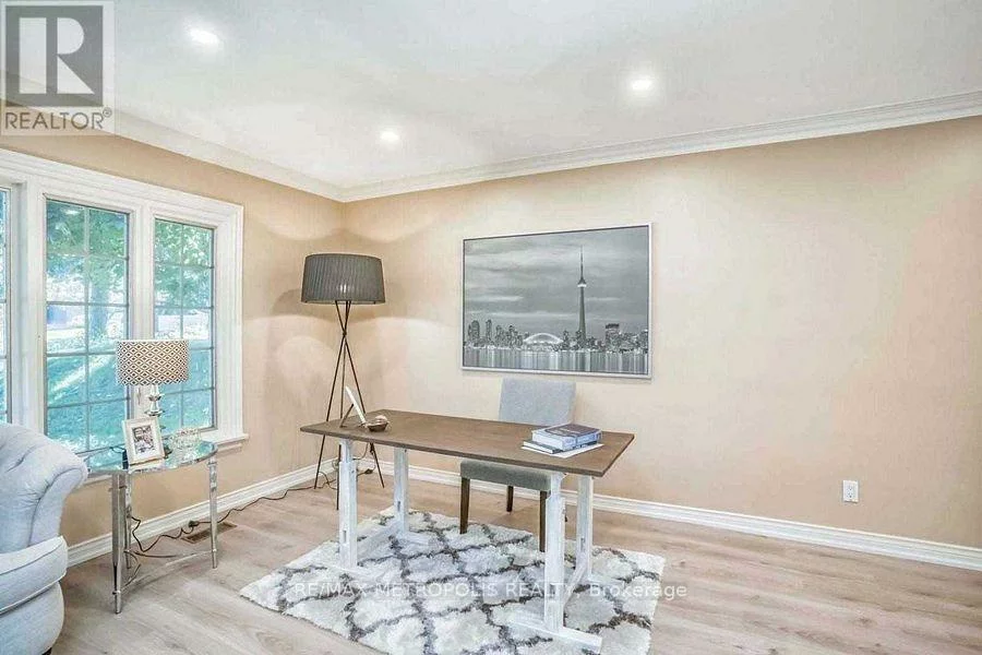 14, Strathroy, Markham Village, Markham