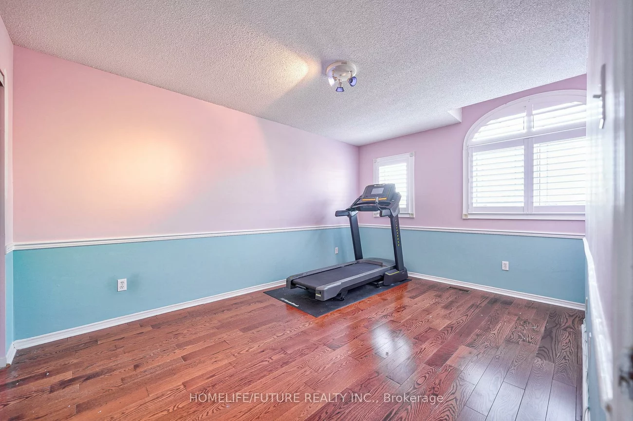 74, Kruger, Middlefield, Markham