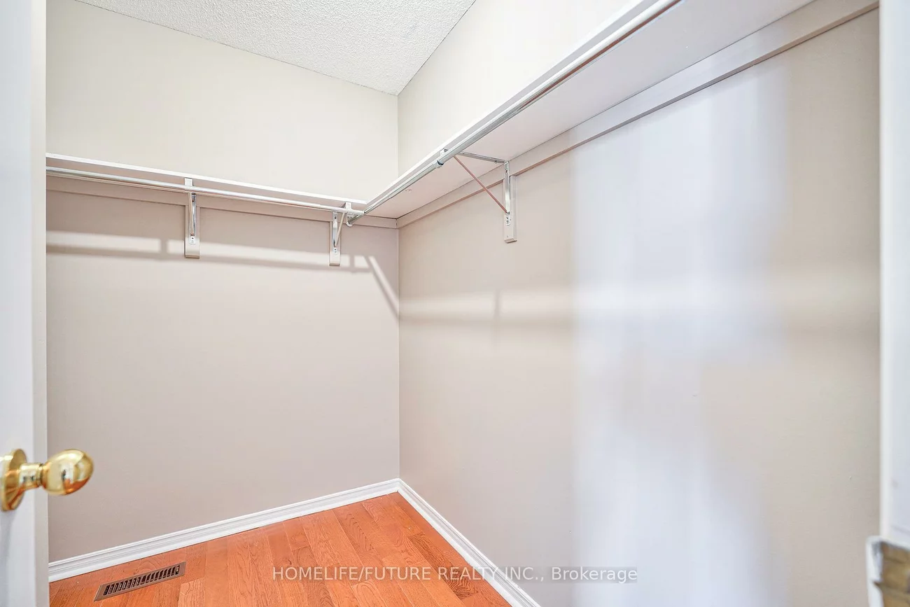 74, Kruger, Middlefield, Markham