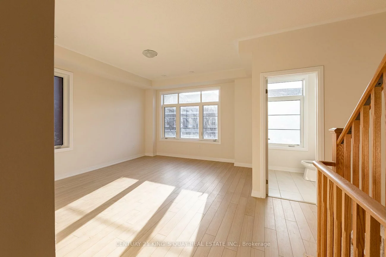 35, Floyd Ford, Box Grove, Markham